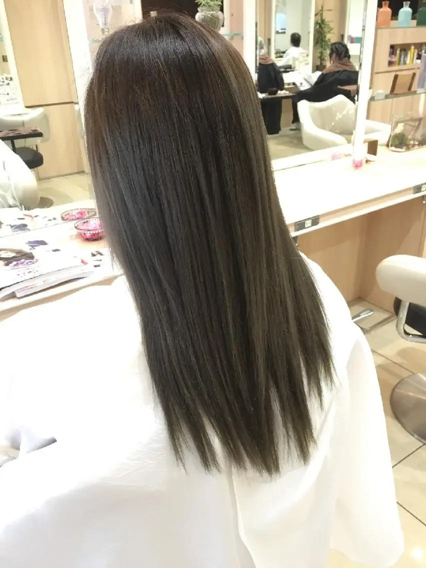 ロング カラー ヘアカラー 山内 佐江子のヘアスタイル
