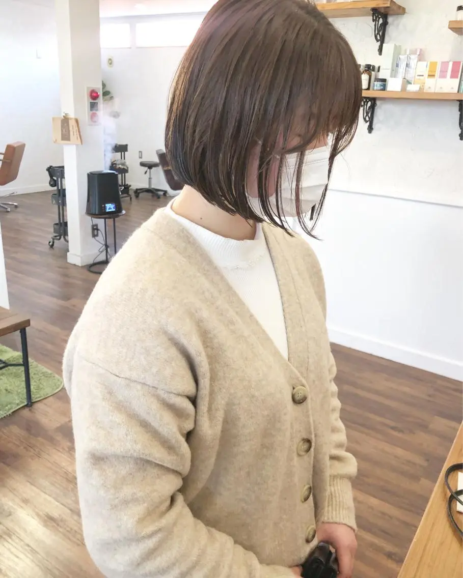 ショート カラー ベージュカラー ミルクティーベージュ ボブ ヘアカラー トリートメント 江原 彩華のヘアスタイル