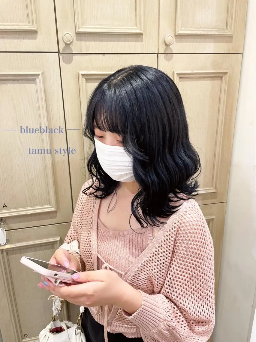 ミディアム カラー 黒髪 ブルーカラー ブルーブラック 透明感カラー シールエクステ横浜 🐏☁️miminaのヘアスタイル