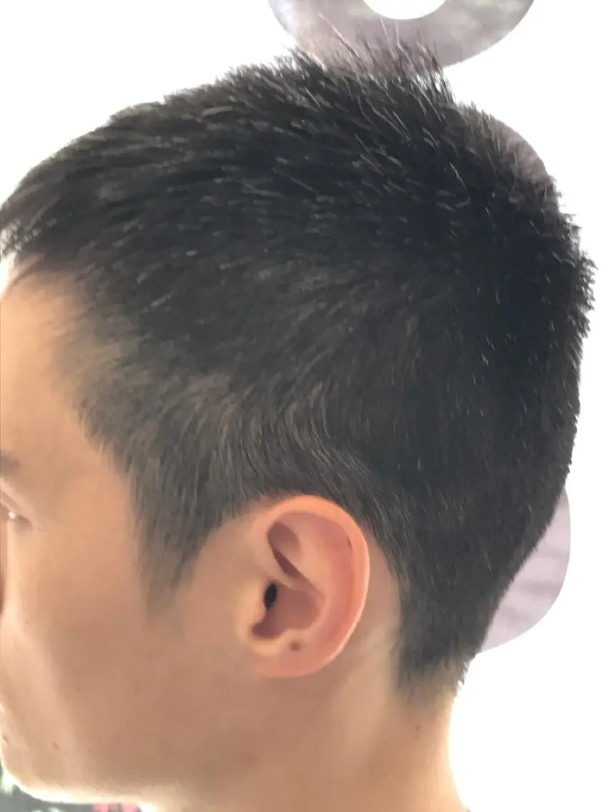 ショート メンズ フリーランス SATOUのヘアスタイル