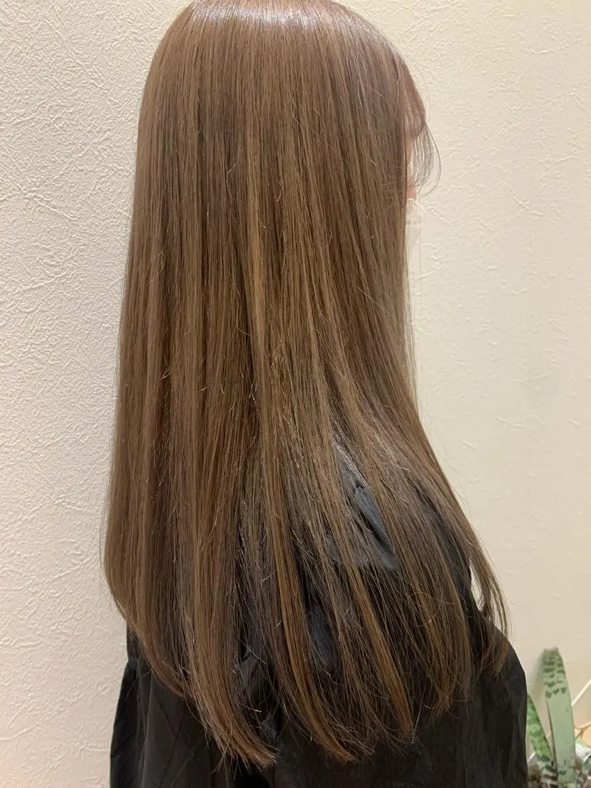 ロング カラー ベージュカラー カット ヘアカラー トリートメント hubhair レイヤー/透明感のヘアスタイル