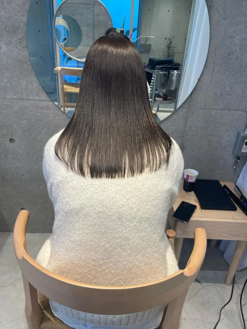 セミロング カラー ブリーチ グレージュ ブリーチなしカラー オリーブグレージュ オリーブグレー レイヤーカット🎀 kanaのヘアスタイル
