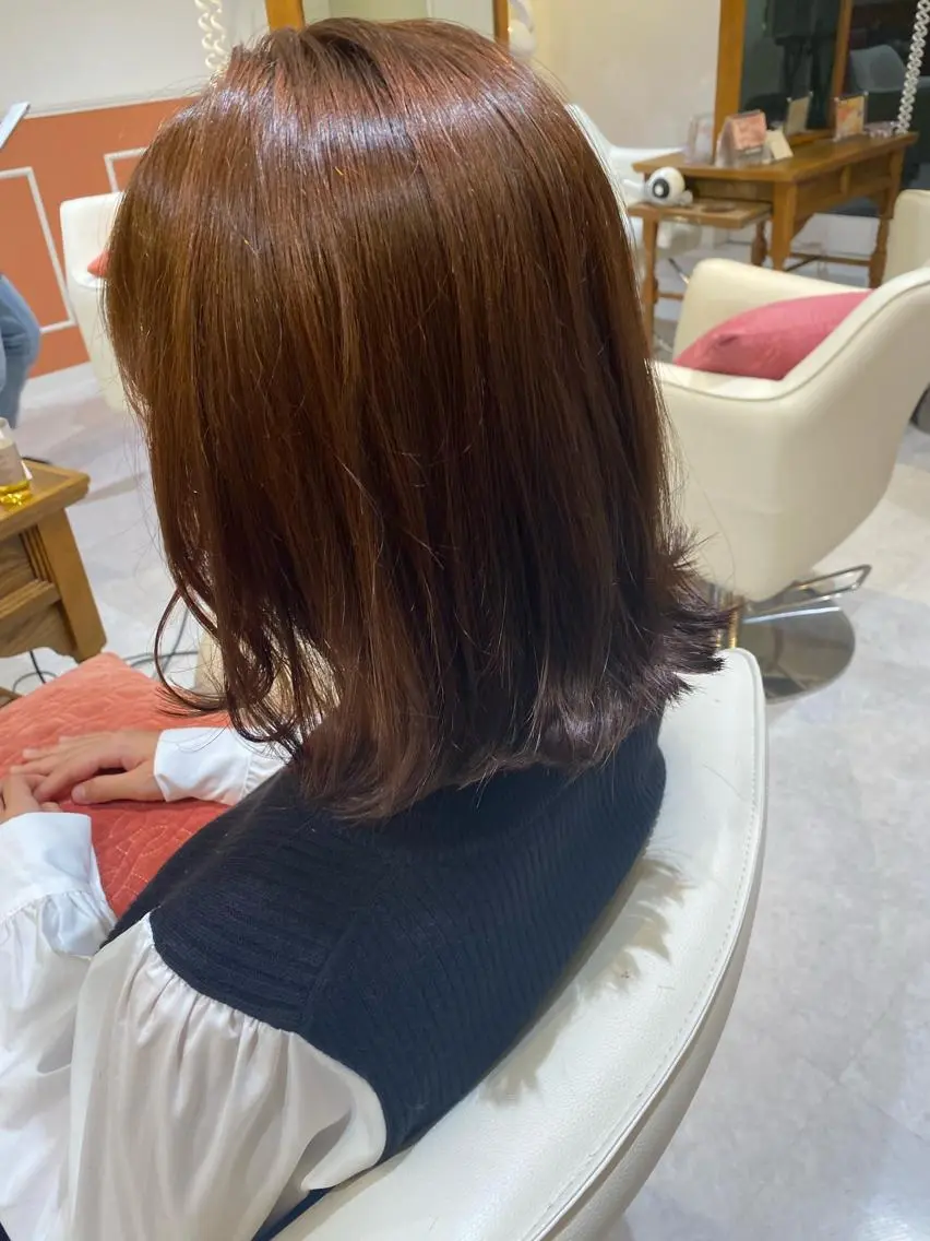 ミディアム カラー カット ヘアカラー 梛木 唯のヘアスタイル