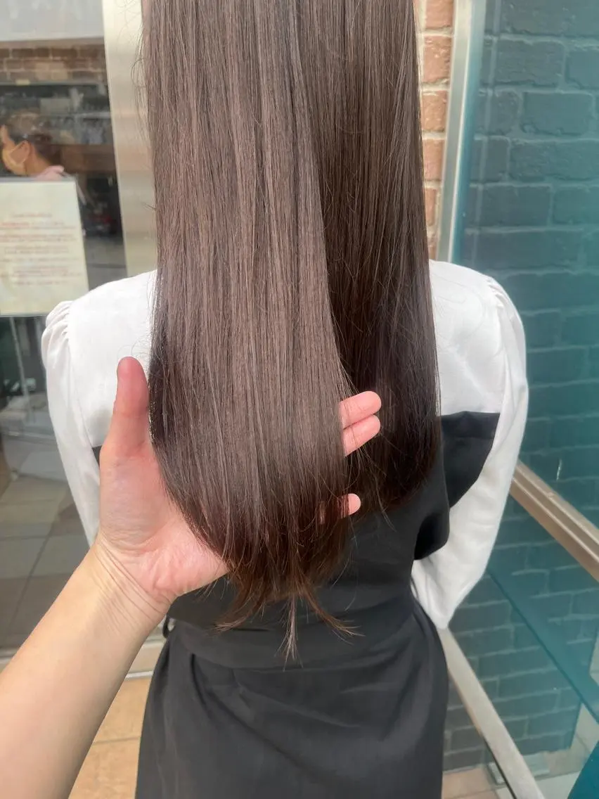 セミロング カラー パーマ ヘアアレンジ メンズ キッズ ネイル マツエク・マツパ アイブロウ メンズブリーチ メンズハイライト メンズインナーカラー メンズ韓国風 ブリーチ 久木原 ゆりのヘアスタイル