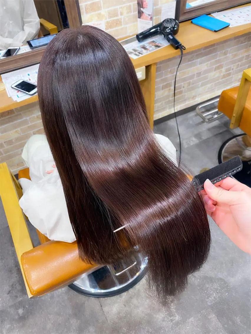 セミロング 美髪ヘア 🤍erikaのヘアスタイル