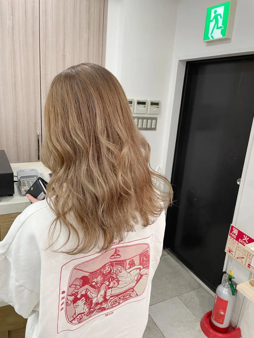 セミロング カラー 飯塚 青空のヘアスタイル