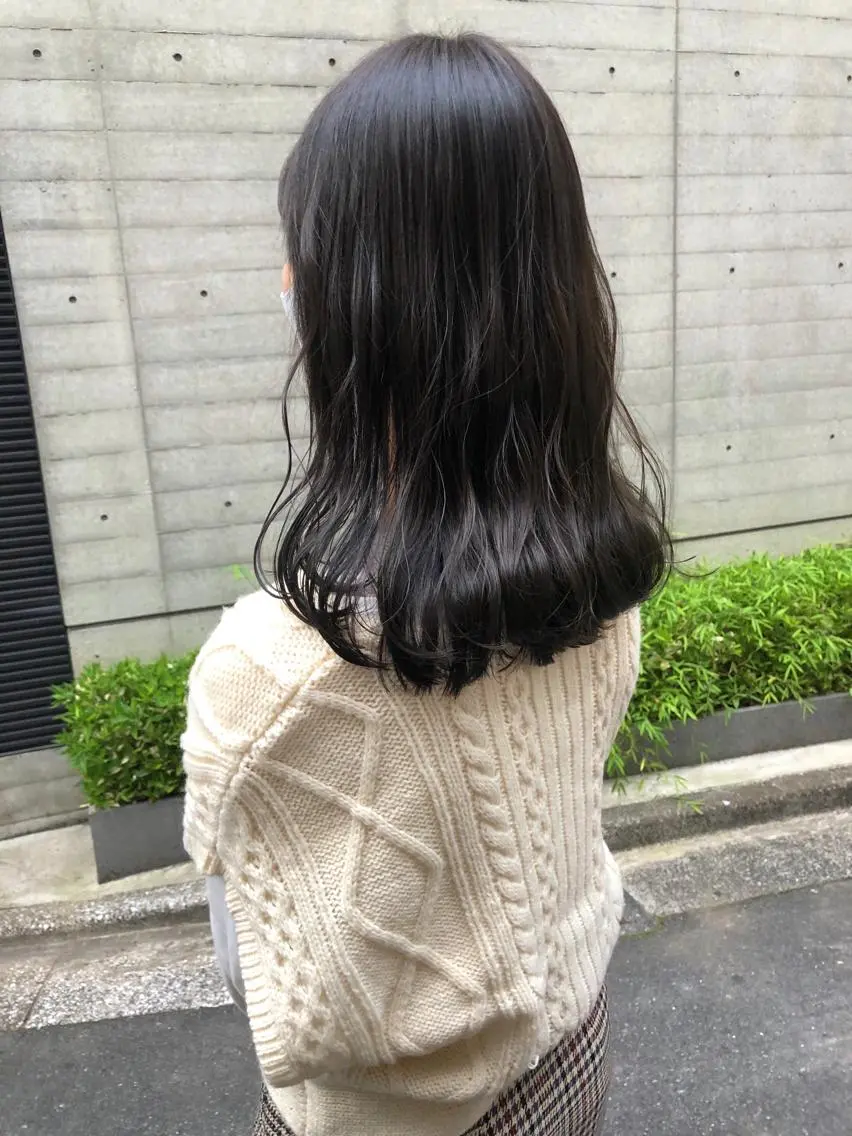 セミロング ヘアカラー トリートメント ✨色持ちの良い艶 カラー✨蟹江真世のヘアスタイル