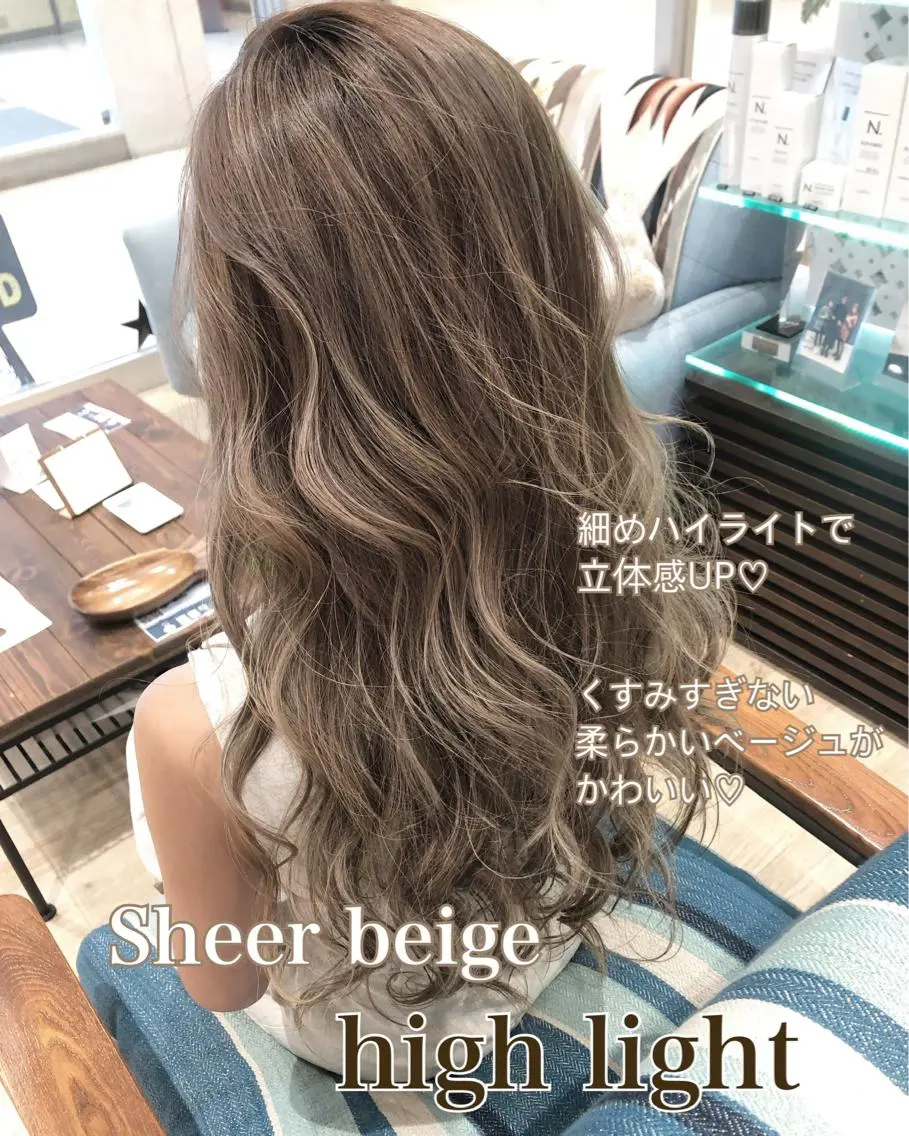 ロング カラー ハイライトカラー ハイライト ヘアカラー トリートメント ブリーチカラーレイヤ ーカット🦋annaのヘアスタイル