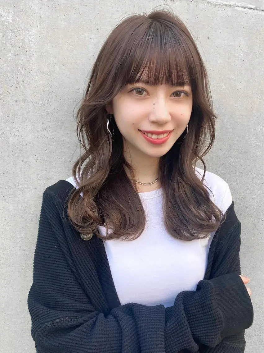 ロング カラー くびれヘア レイヤー/顔周り /透明感🩶高橋大のヘアスタイル