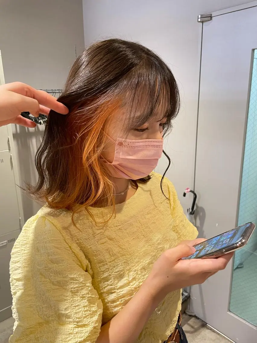 ロング カラー 抜け感レイヤー︴ ニュアンスカラーのヘアスタイル