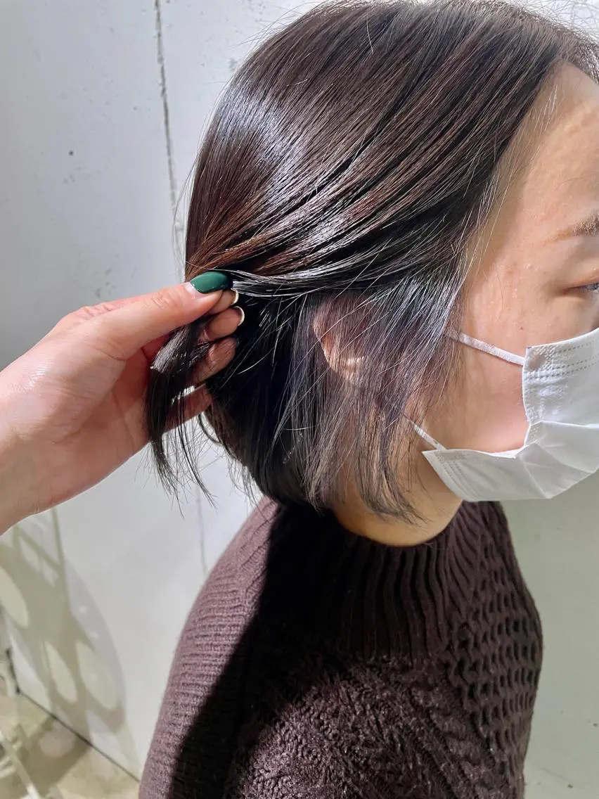 ミディアム ヘアカラー 山岸 朱里のヘアスタイル
