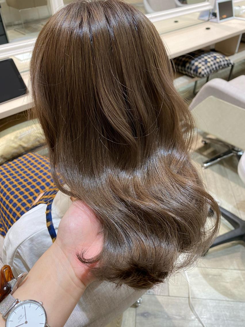 カラー TRENTE MILLEのヘアスタイル