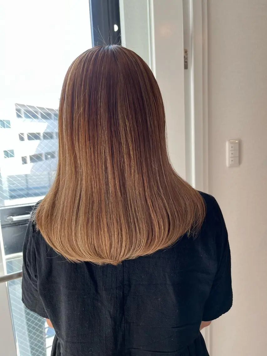 ミディアム カラー ヘアカラー&縮毛矯正 STAR☆RIVERのヘアスタイル