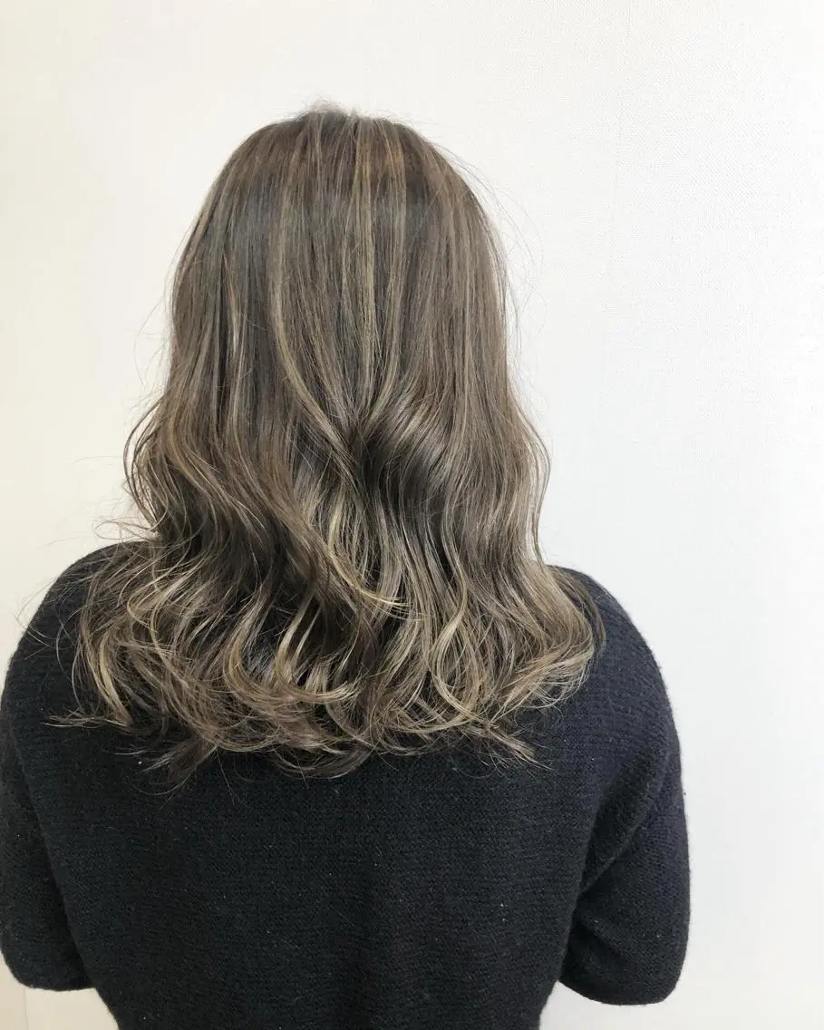 カラー ハイライトカラー レイヤー×縮毛矯正 深見 拓のヘアスタイル