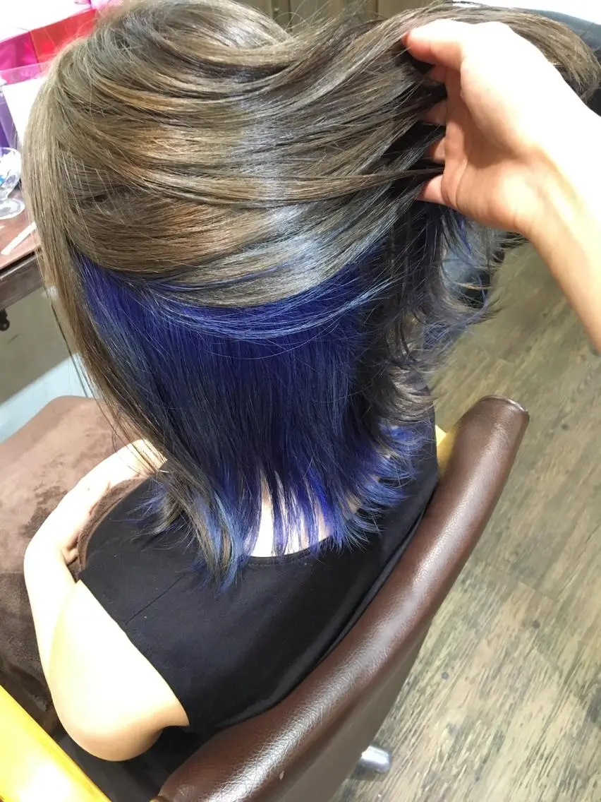 ミディアム カラー ブルーカラー インナーカラー IwAsh大和駅前店 河野亜里香のヘアスタイル