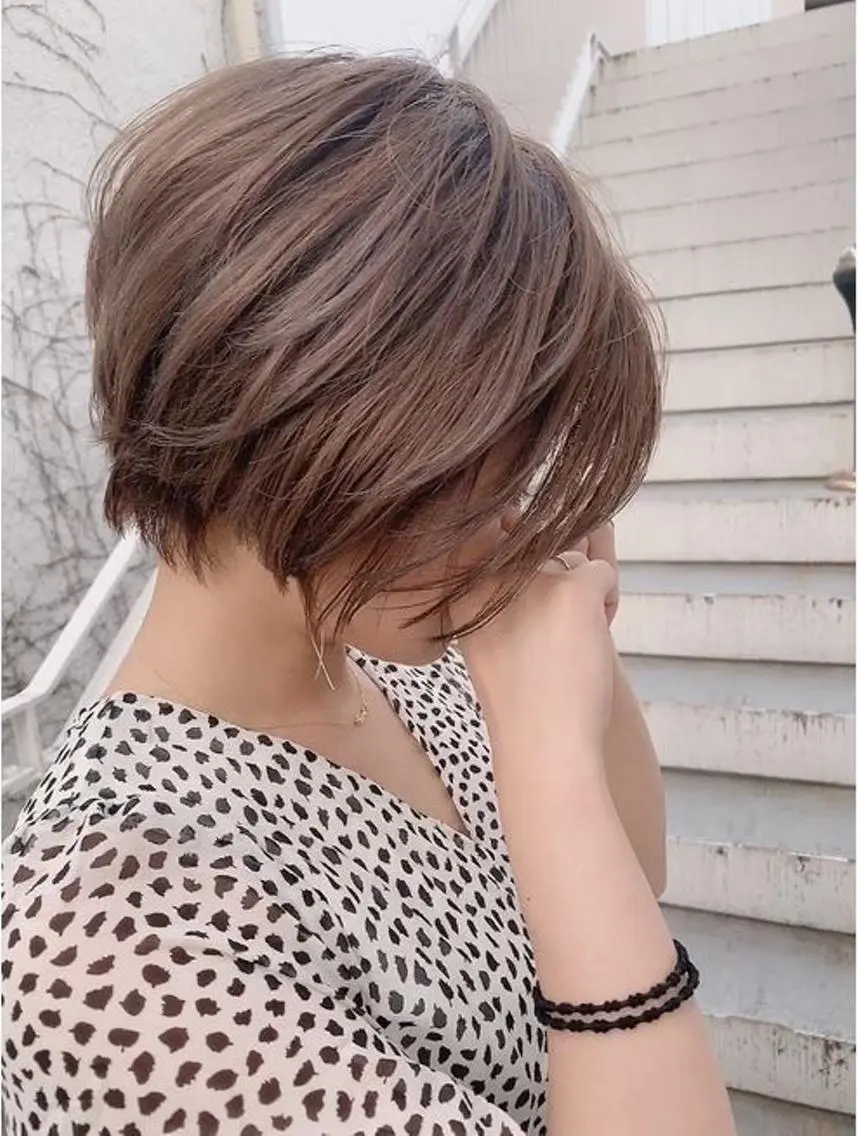 ショート 高梨 里穂のヘアスタイル