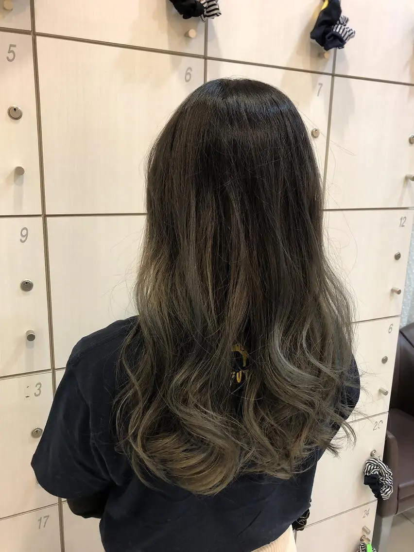 カラー ヘアカラー SALOWIN栄 高須大貴のヘアスタイル