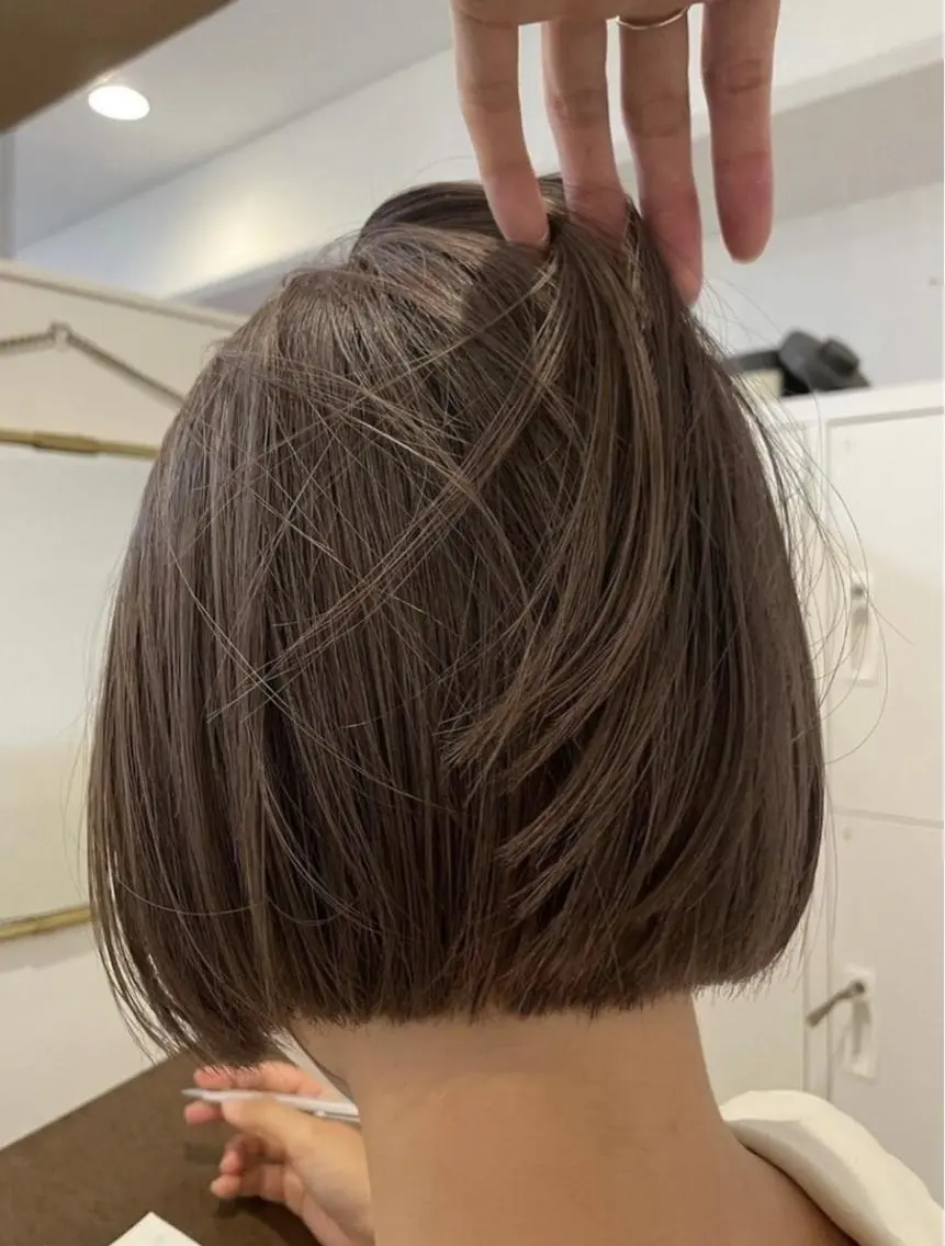 ミディアム カラー ブリーチ グレージュ ヘアカラー 梅田/柔らかカラー/ オオハシ リナコのヘアスタイル