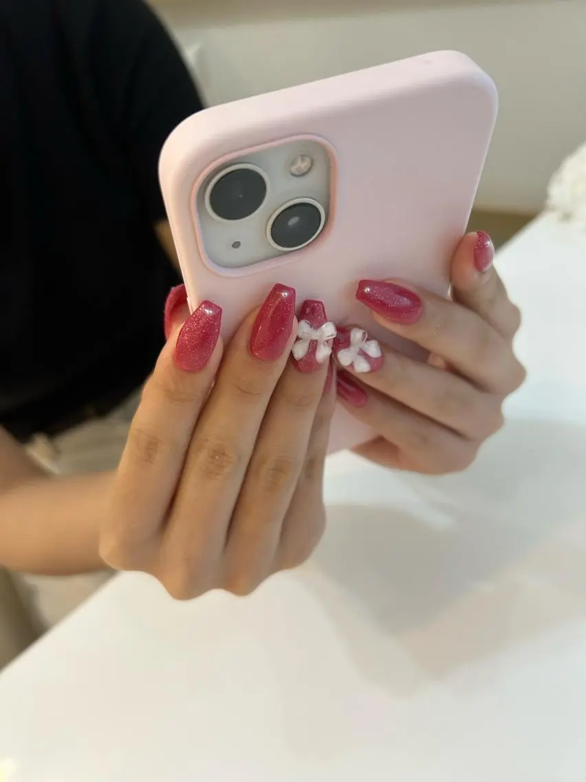 ネイル ハンドネイル ViViA momokaのネイルデザイン