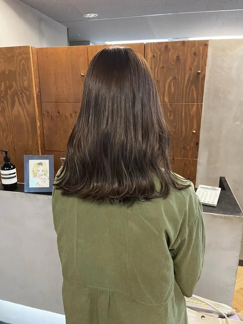 セミロング カラー ブリーチ ダブルカラー ブリーチなしカラー ena/ブリーチなし 透明感・レイヤー🎀のヘアスタイル