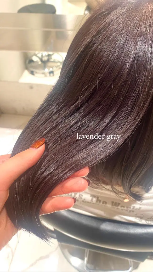 ミディアム カラー ミオ💎ショート 透ける暗髪のヘアスタイル