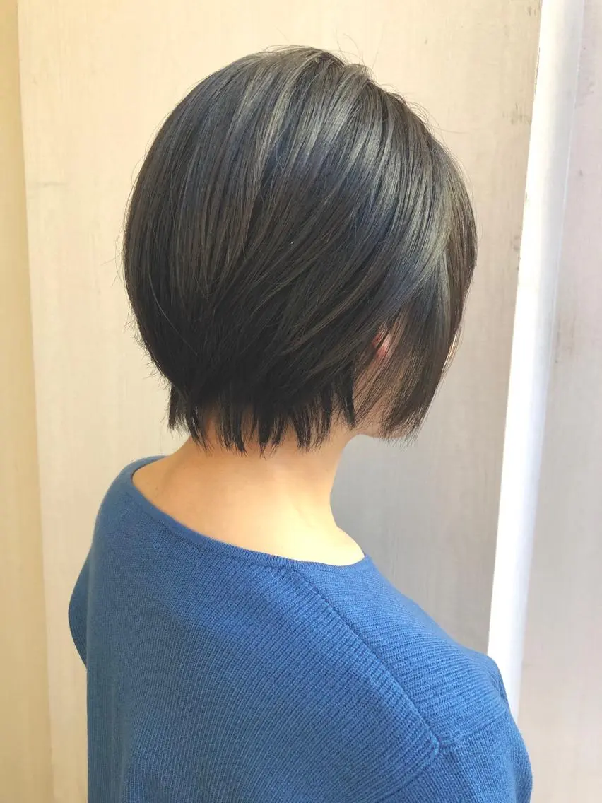 ショート カラー くびれヘア ショートヘア 細川 亮のヘアスタイル