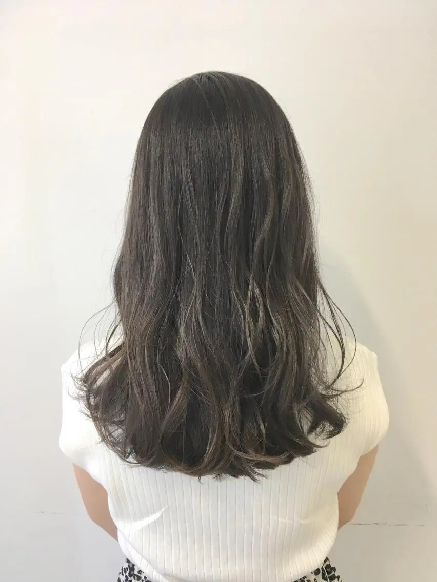 ロング カラー グレージュ ヘアカラー トリートメント ヘアセット yoshi ☆のヘアスタイル