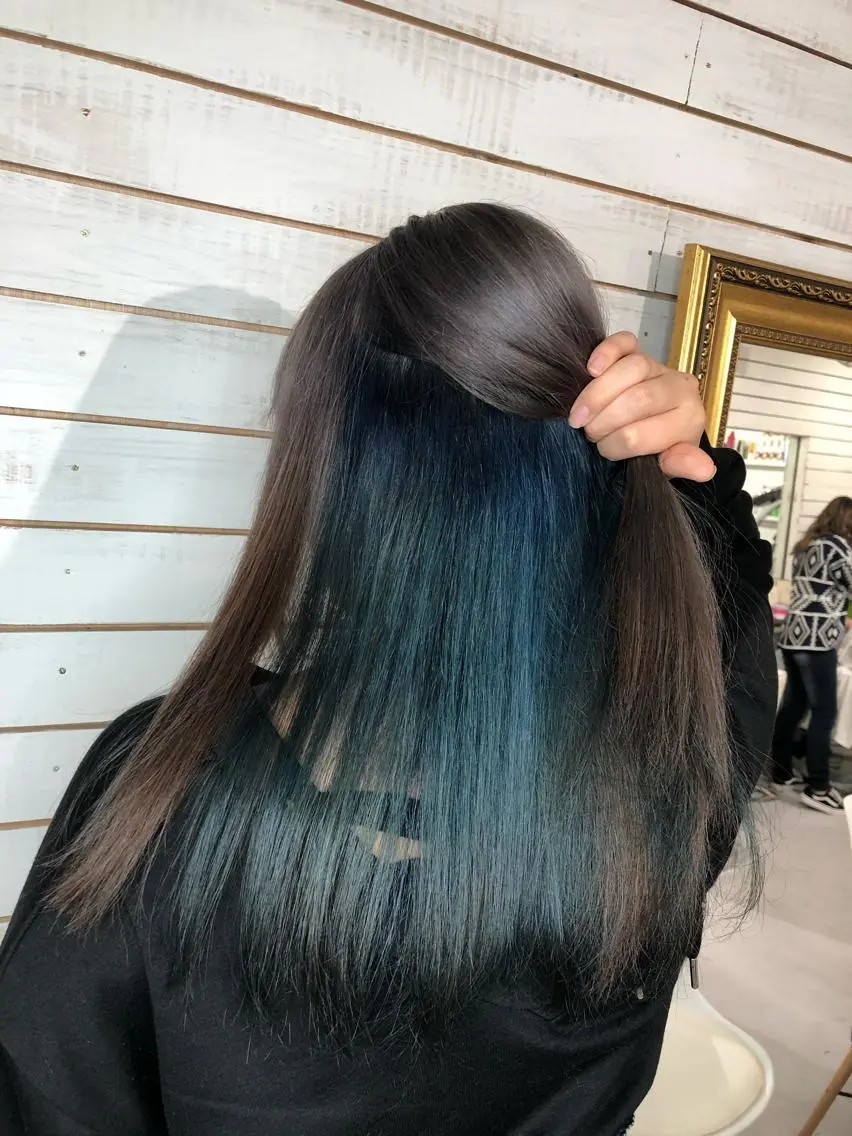 ロング カラー ブルーカラー ヘアカラー 🧡艶髪/エクステ 🫧🧡YUKI❄️のヘアスタイル