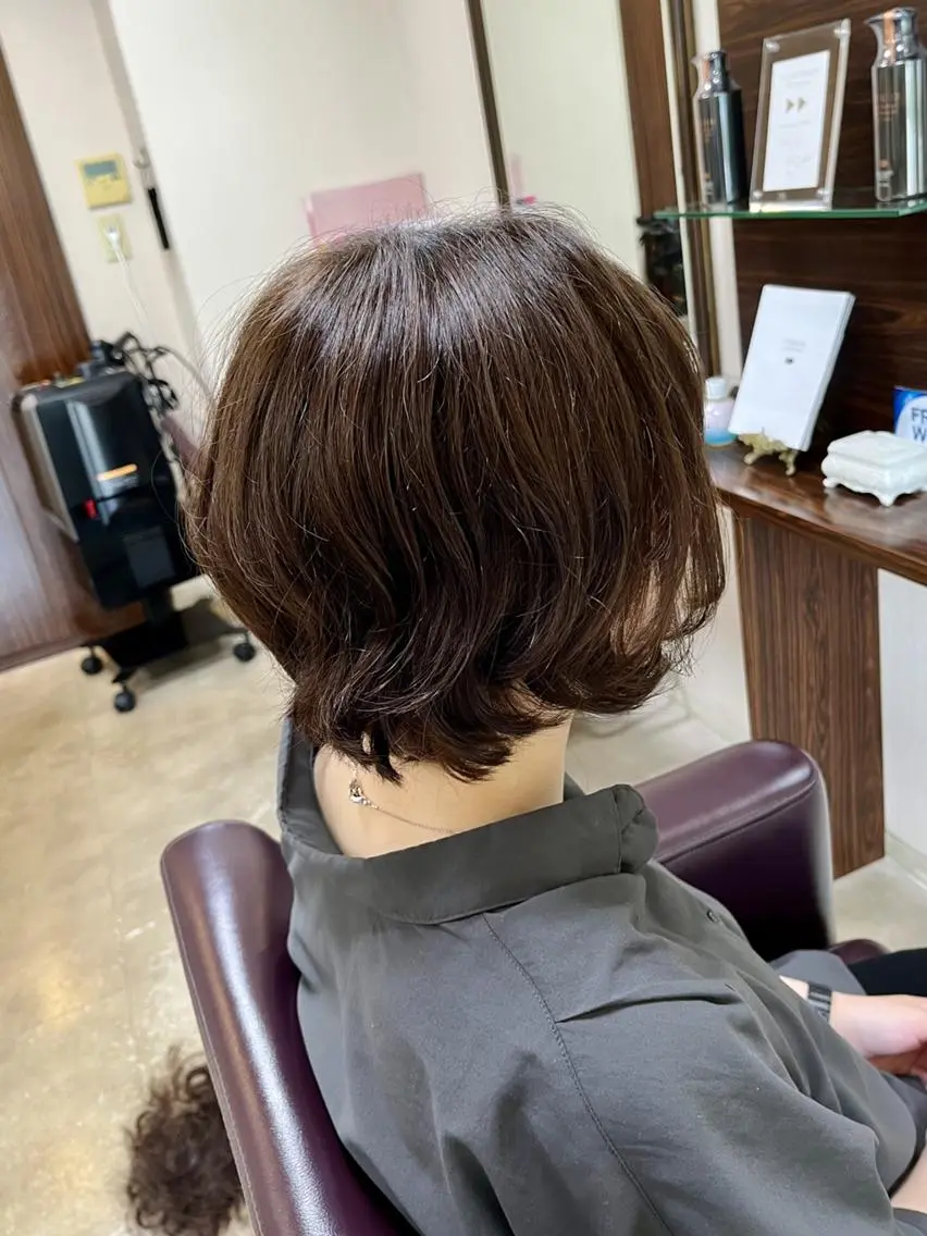 ショート アッシュ ショートヘア カット ヘアカラー トリートメント 澤崎 希望のヘアスタイル