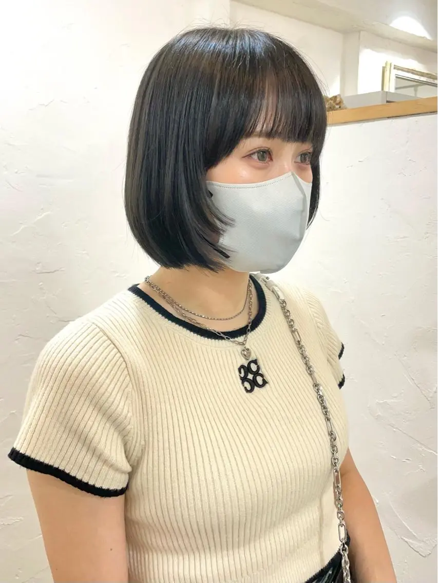 ショート カラー 切りっぱなしボブ 前下がりボブ 透明感カラー デザインカラー インナーカラー 髪質改善 縮毛矯正/ レイヤー/銀座/本木のヘアスタイル