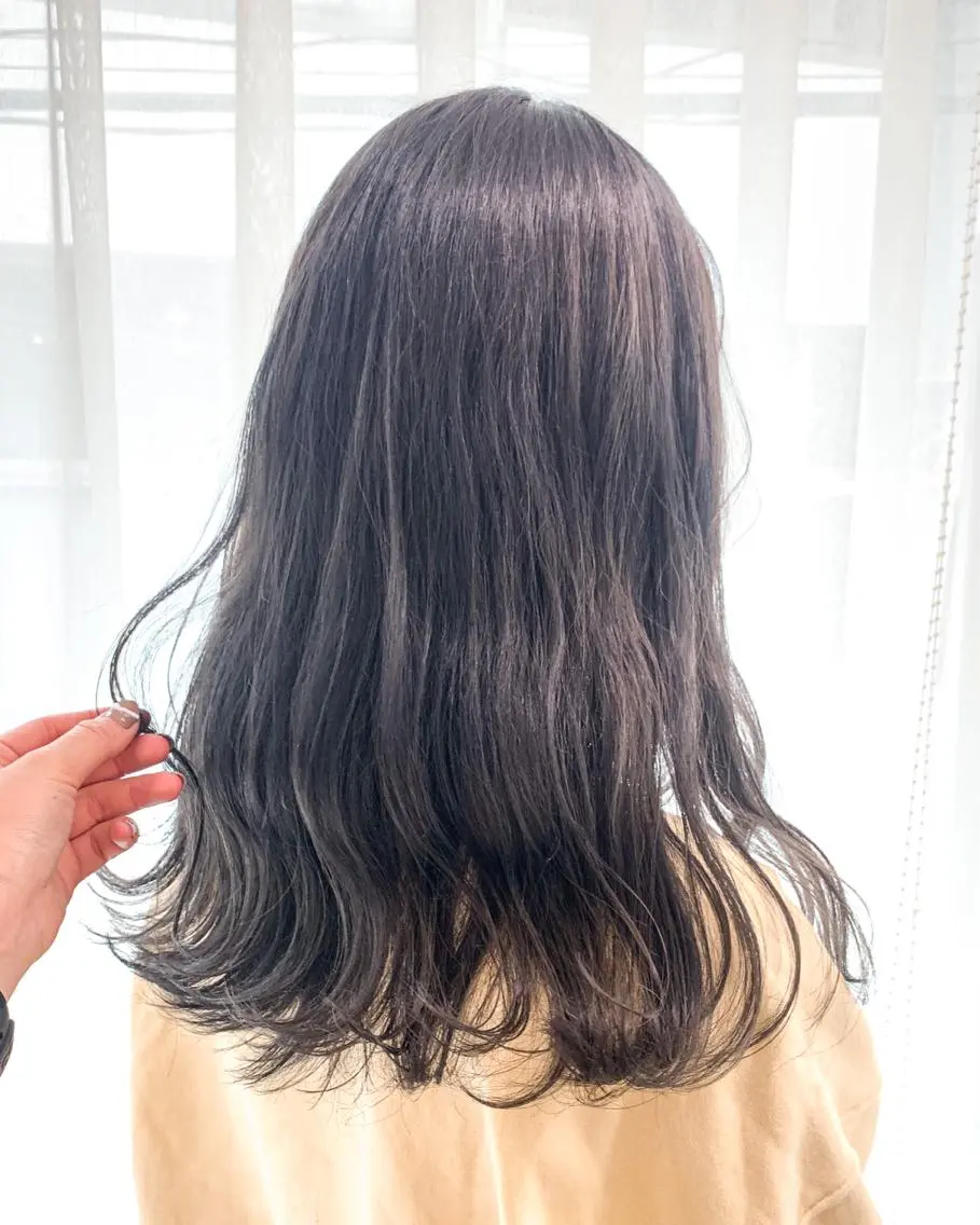 セミロング カラー アッシュ アッシュグレー グレージュ ✨カラー支持No.1 🧸ワキ カナコ🧸のヘアスタイル