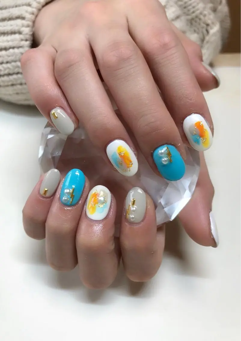 ネイル ブルー ストーンネイル 'mm  (ミリ) ＭＡＮＡＭＩのネイルデザイン