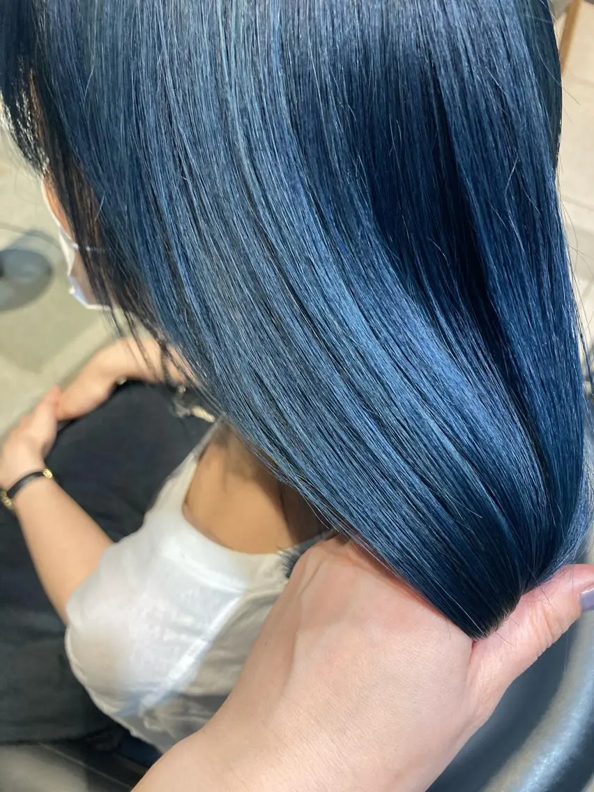 ミディアム カラー ブルーカラー ネイビーカラー 🌈ウルトワ水素 髪質改善naru🌈のヘアスタイル