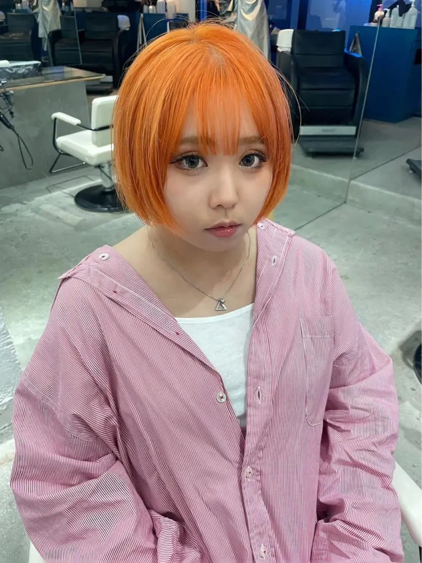ショート カラー バレイヤージュ ブリーチ ケアブリーチ デザインカラー ダブルカラー スパイラルパーマ 🌐hina⭐️のヘアスタイル