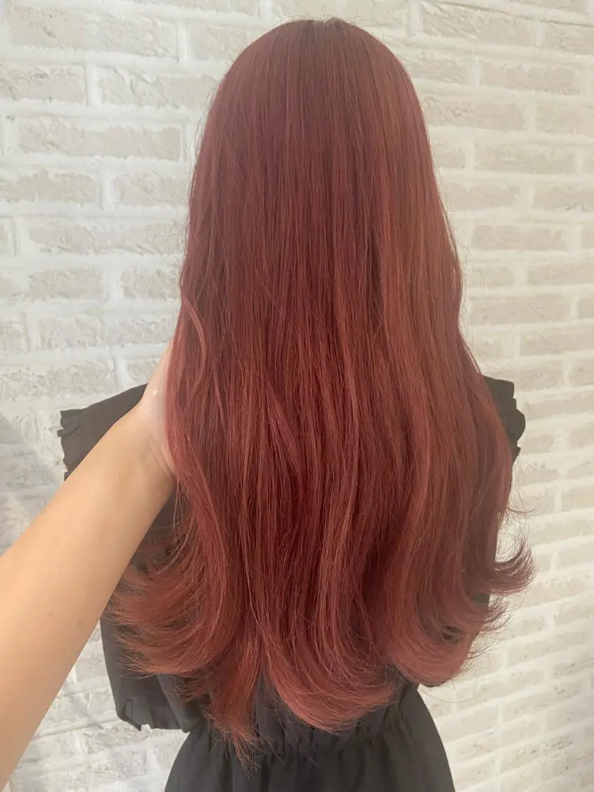ロング カラー ヘアアレンジ ブリーチ ピンクカラー 北岡 慶子 大宮駅西口徒歩3分のヘアスタイル