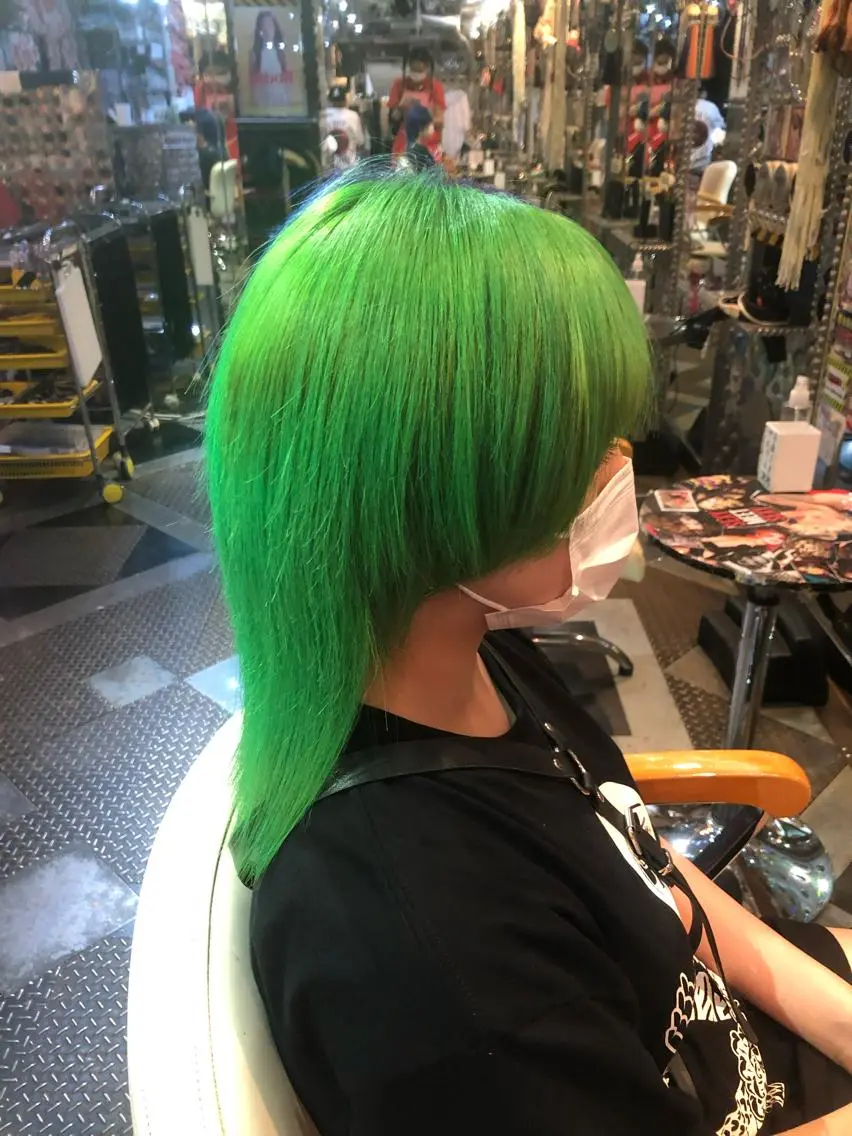 ミディアム カラー KOYA ｺﾔのヘアスタイル
