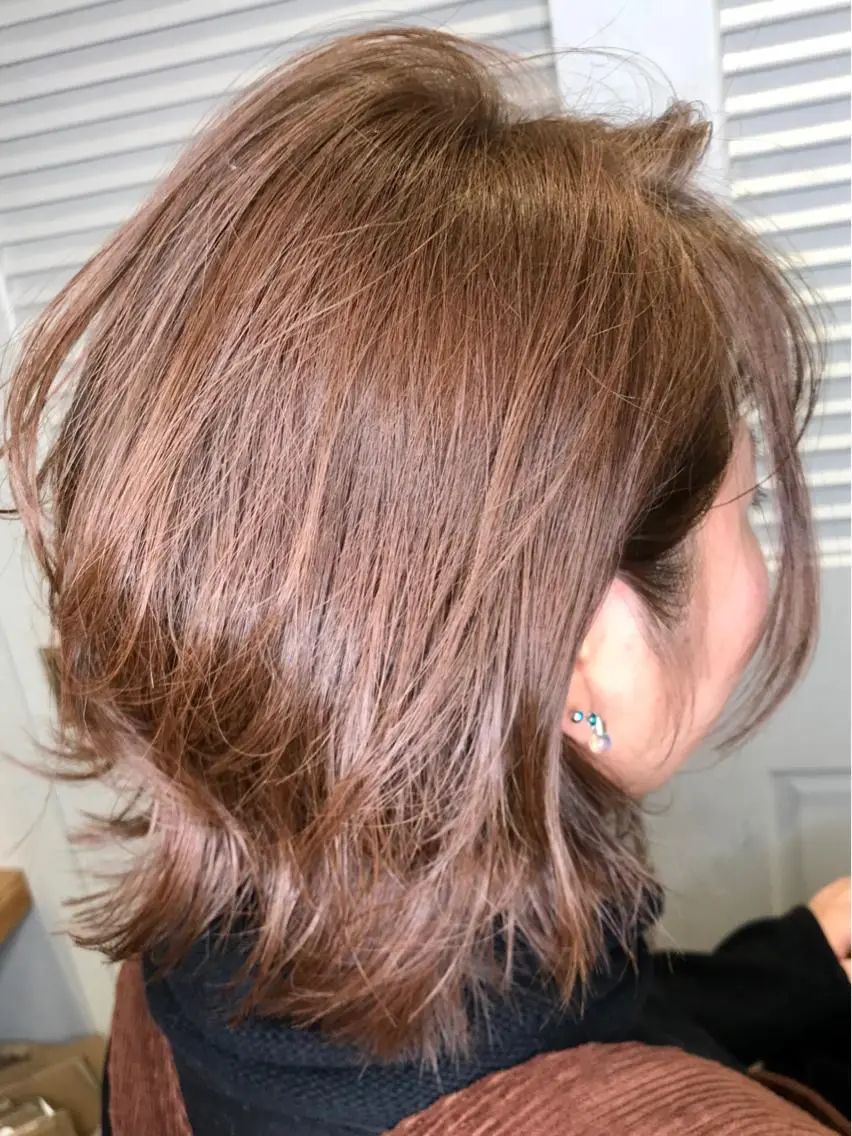 ミディアム カラー ボブレイヤー イルミナカラー ボブ レイヤーカット ヘアカラー 色気レイヤー& ショートはお任せ🌟のヘアスタイル