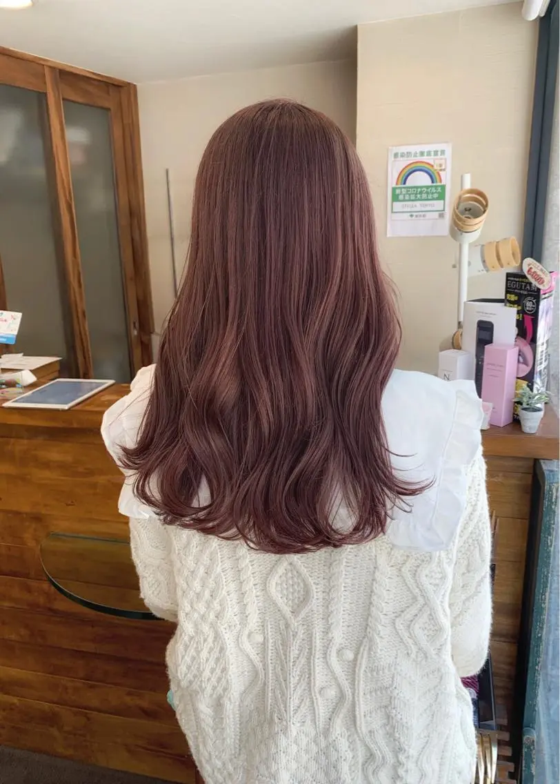 ロング カラー ベージュカラー ピンクカラー ピンクベージュ カット ヘアカラー トリートメント 矢野 晃平のヘアスタイル