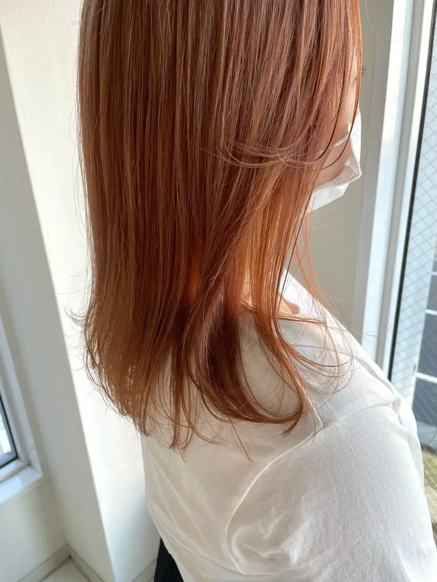 セミロング 金井愛華 【monolith】のヘアスタイル