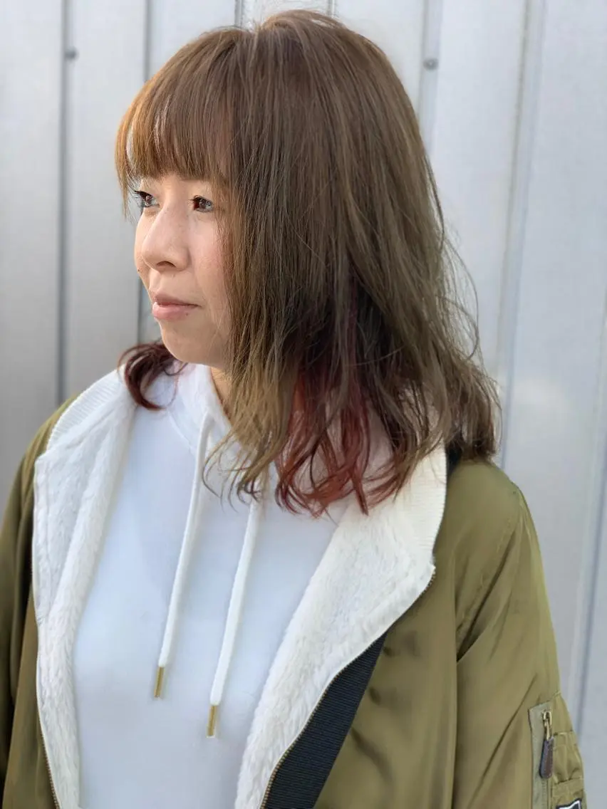 セミロング カラー パーマ インナーカラー 高橋 春菜のヘアスタイル