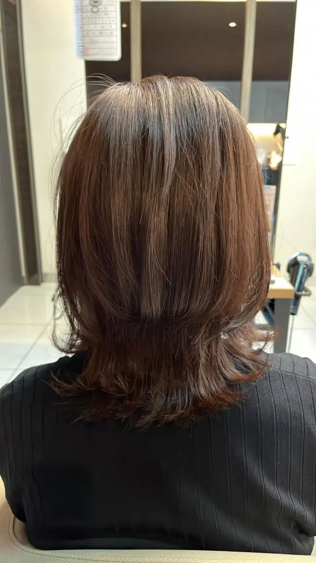 ミディアム カラー LiTA長嶺 小佐井悠未のヘアスタイル