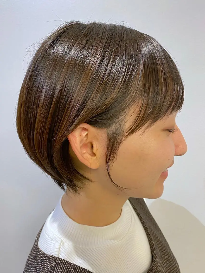 ショート ショートヘア 岩尾 萌々子のヘアスタイル