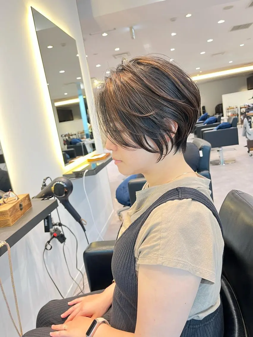 ショート 襟足でお悩みの方✂︎ くびれ職人ハシモトのヘアスタイル