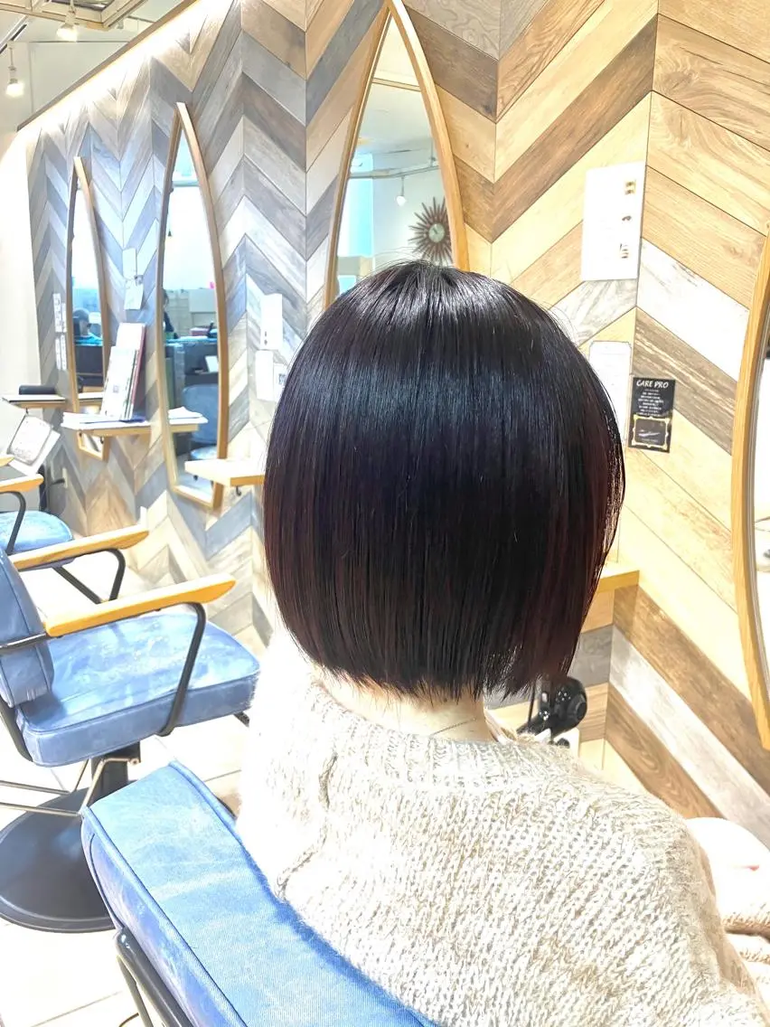 ミディアム カラー ブラウンカラー レッドカラー レッドブラウン ボブ 奥谷 美代子のヘアスタイル