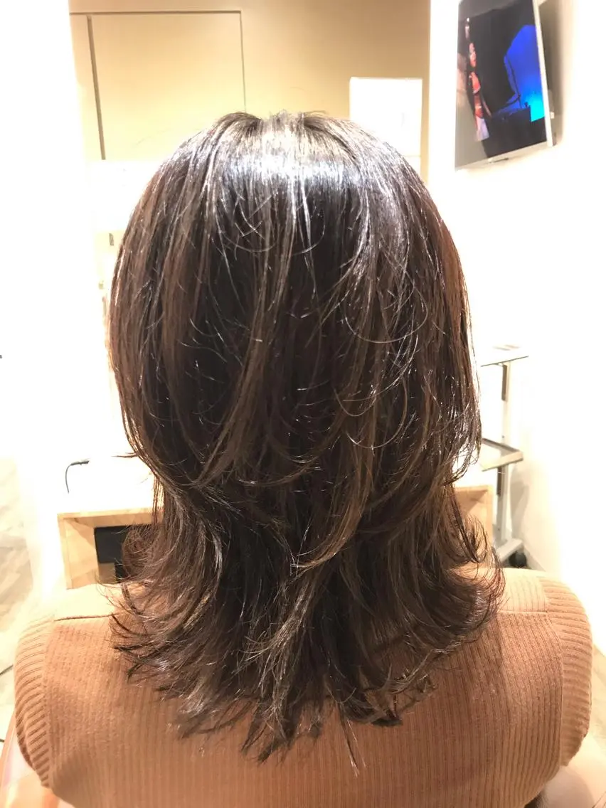 ミディアム レイヤーカット ウルフカット ウルフレイヤー 限定クーポン 💕大量更新ブリーチのヘアスタイル