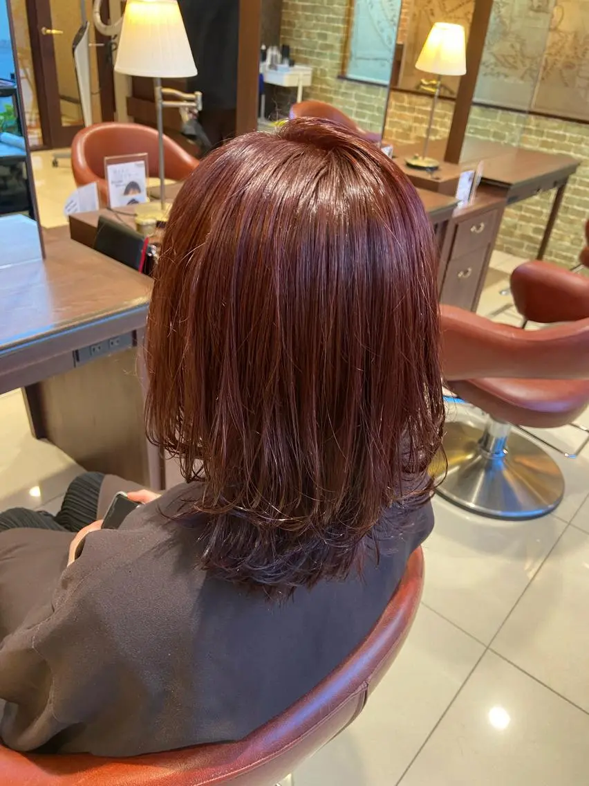 ミディアム ピンクブラウン カワサキ ヒナコのヘアスタイル