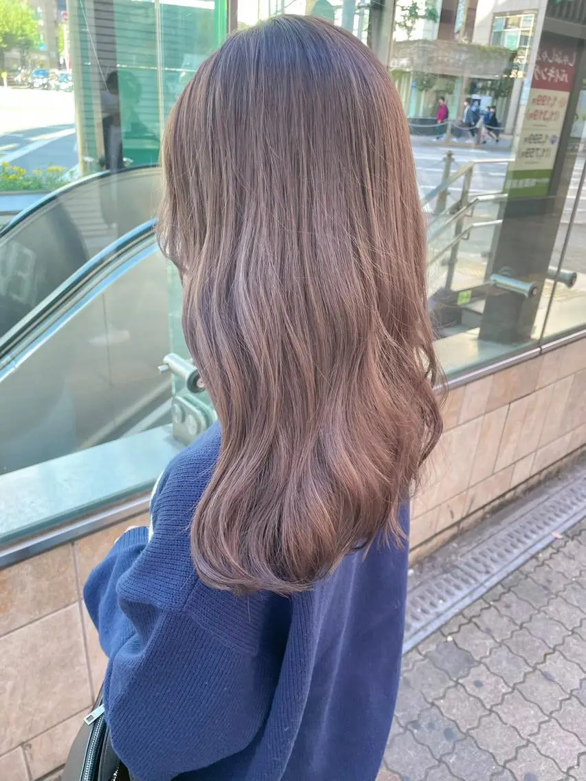 セミロング メンズレディース お任せください伊織のヘアスタイル