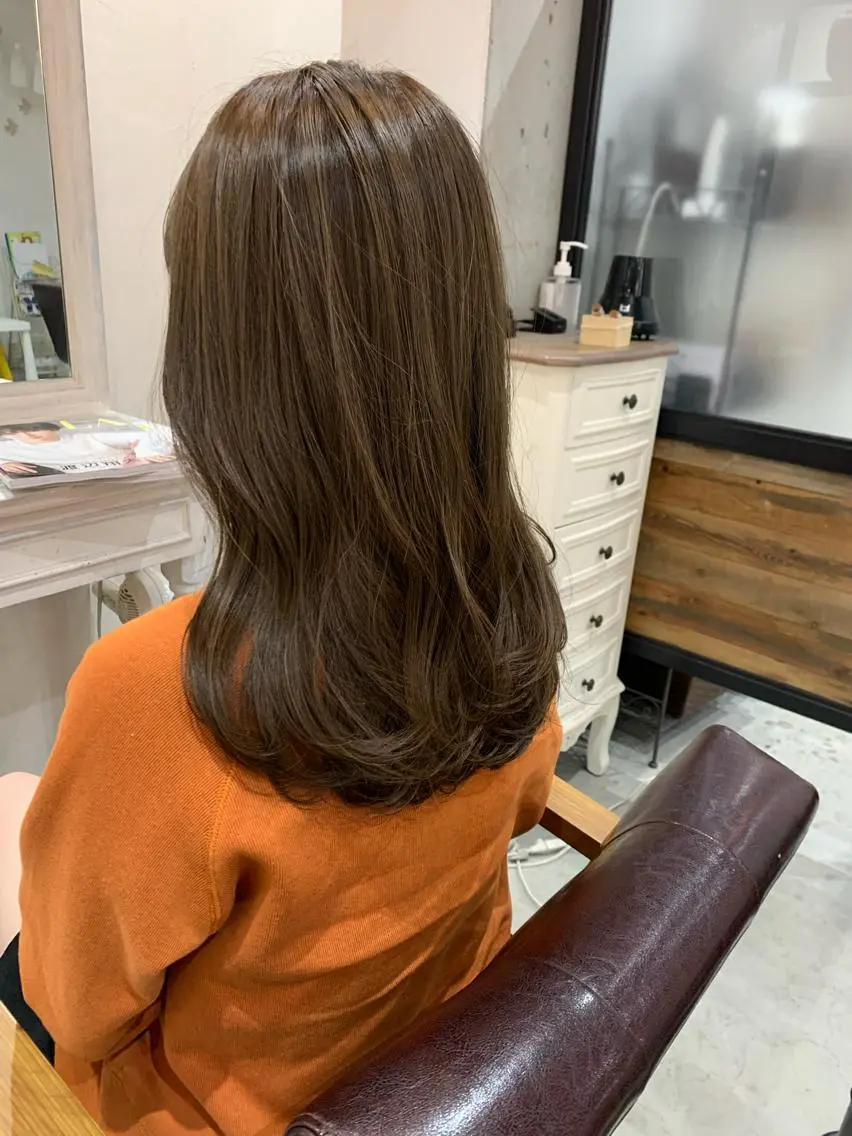 セミロング カラー アイブロウ 眉カラー ヘアカラー kei🤎ベージュ /透明感カラー/博多のヘアスタイル