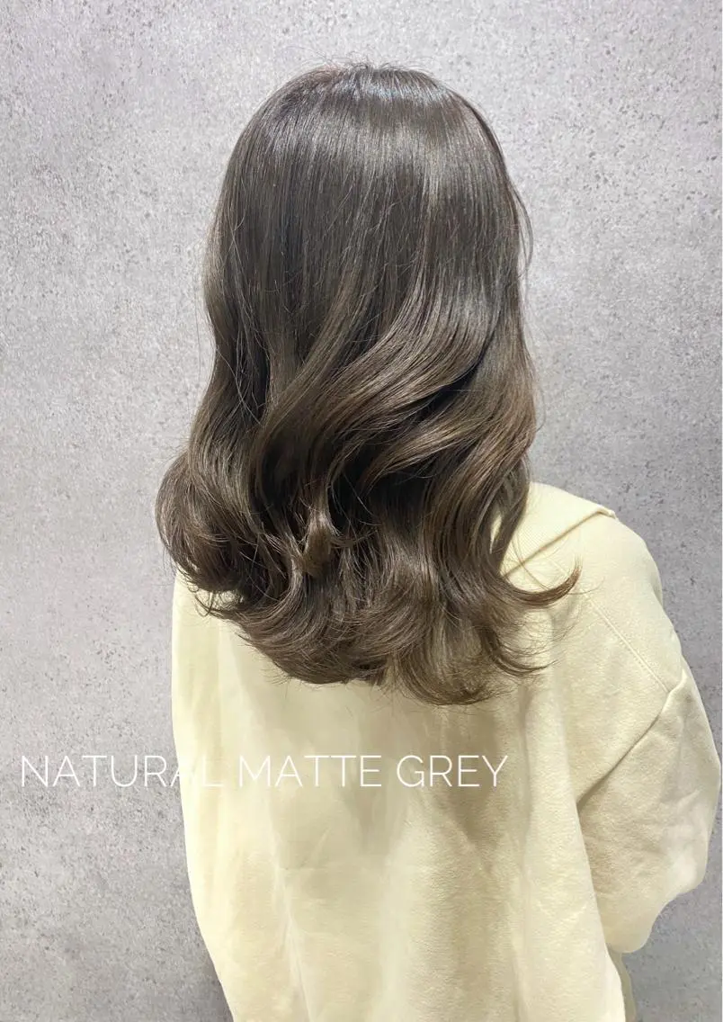 セミロング カラー ブリーチ ケアブリーチ ハイトーンカラー 髪質改善 ヨシンモリ YUKA🐻❄️ 🎀当日予約ok/のヘアスタイル
