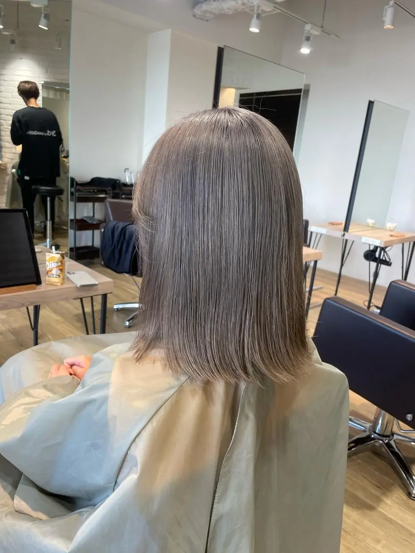 ミディアム 前田 菜奈子のヘアスタイル